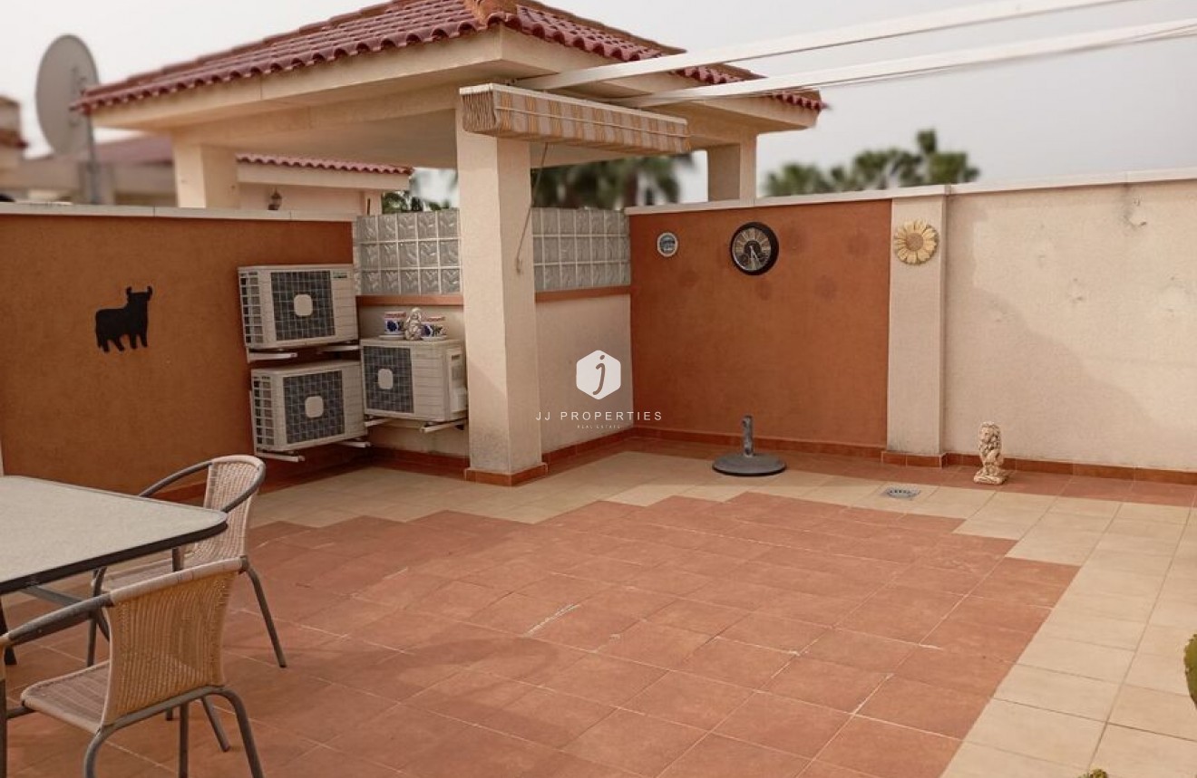 Resale - Apartment / flat -
Daya Vieja - Costa Blanca