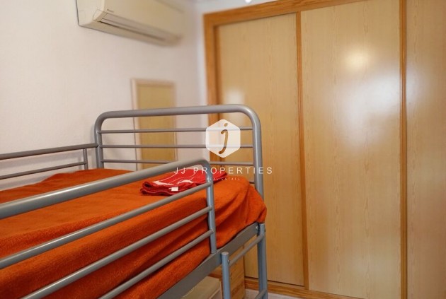 Resale - Apartment / flat -
Daya Vieja - Costa Blanca