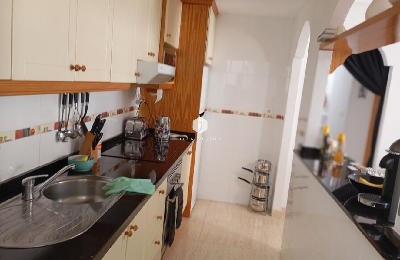 Resale - Apartment / flat -
Daya Vieja - Costa Blanca