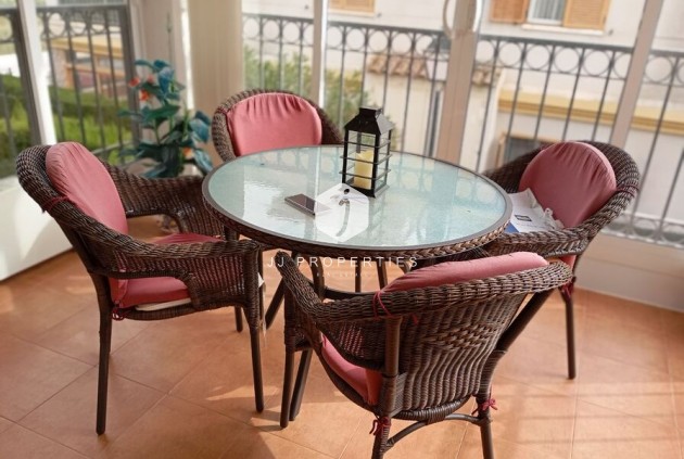 Resale - Apartment / flat -
Daya Vieja - Costa Blanca