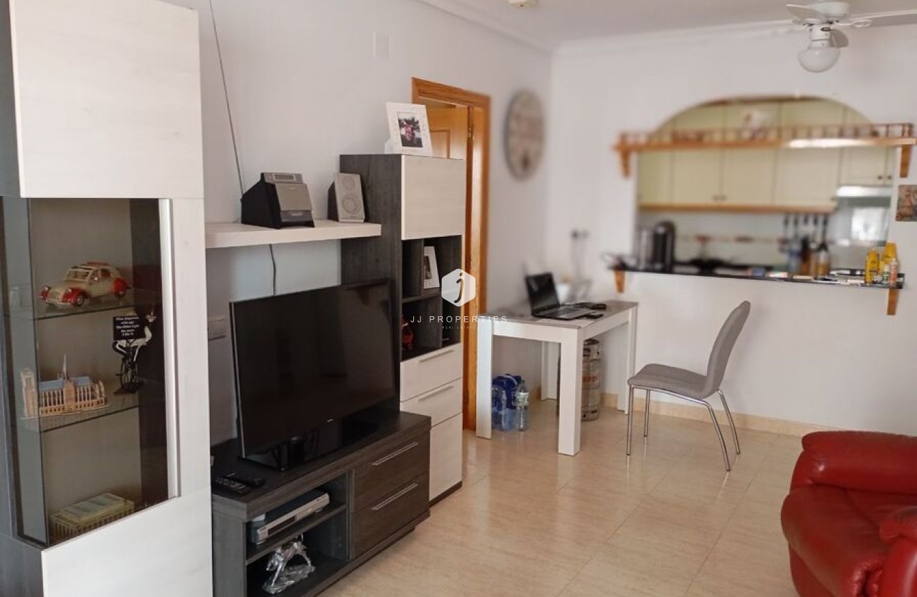 Resale - Apartment / flat -
Daya Vieja - Costa Blanca