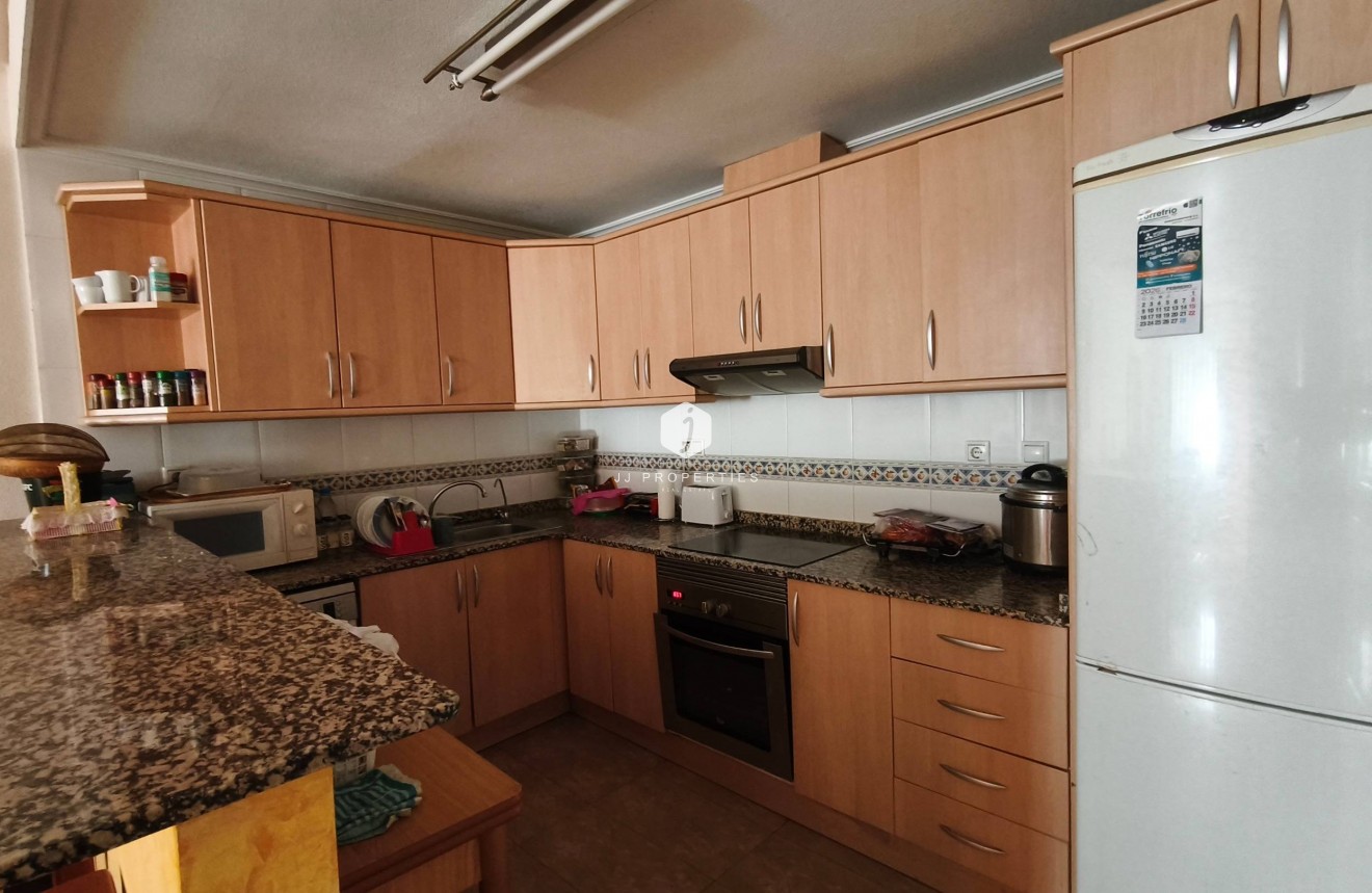 Resale - Apartment / flat -
Torrevieja - Estacion de autobuses