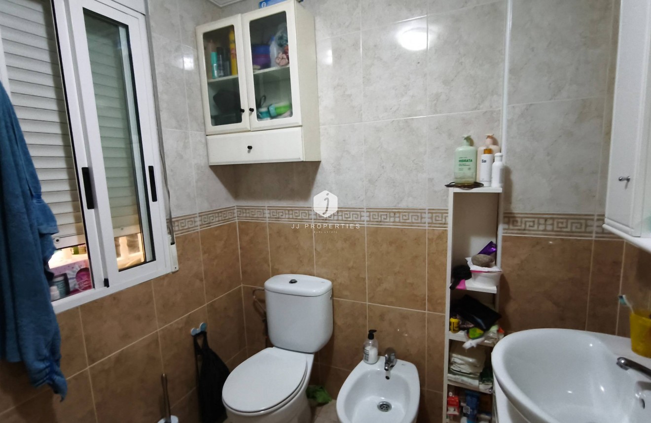 Resale - Apartment / flat -
Torrevieja - Estacion de autobuses