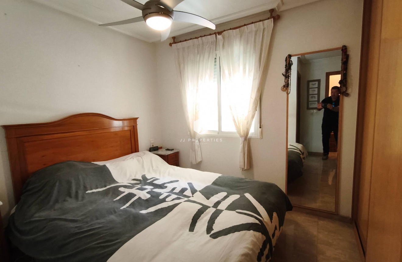 Resale - Apartment / flat -
Torrevieja - Estacion de autobuses