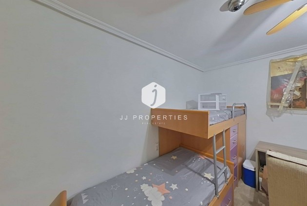 Resale - Apartment / flat -
Torrevieja - Estacion de autobuses