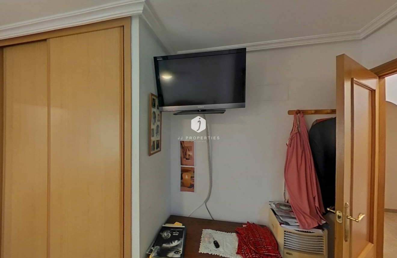 Resale - Apartment / flat -
Torrevieja - Estacion de autobuses