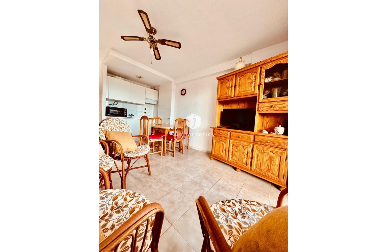 Resale - Apartment / flat -
Torrevieja - Cabo cervera