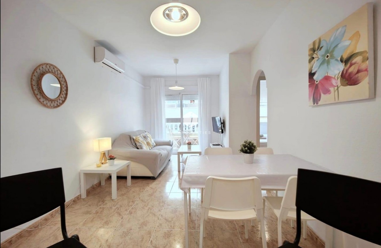 Resale - Apartment / flat -
Torrevieja - Estacion de autobuses