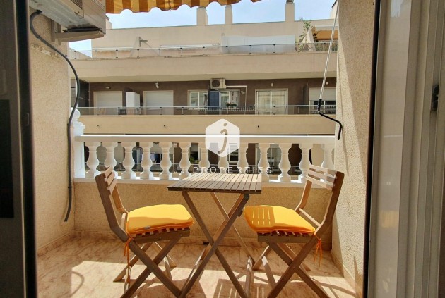 Resale - Apartment / flat -
Torrevieja - Estacion de autobuses