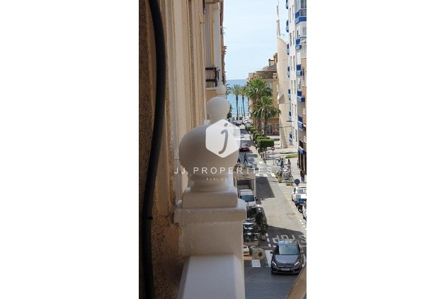 Resale - Apartment / flat -
Torrevieja - Estacion de autobuses