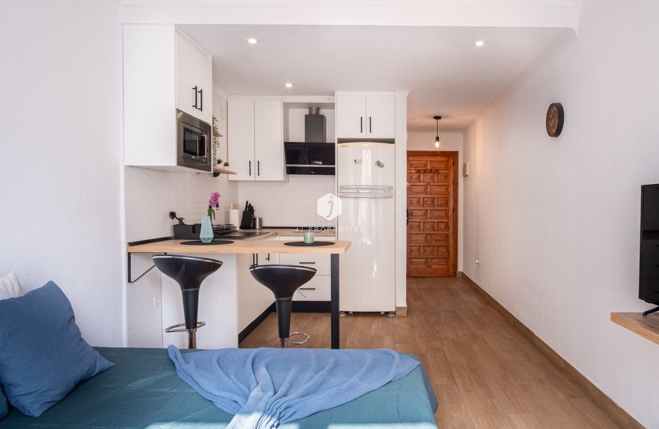 Resale - Apartment / flat -
Torrevieja - Costa Blanca