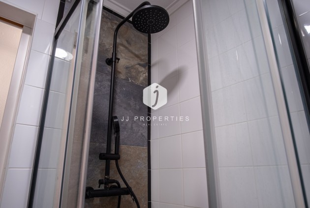 Resale - Apartment / flat -
Torrevieja - Costa Blanca