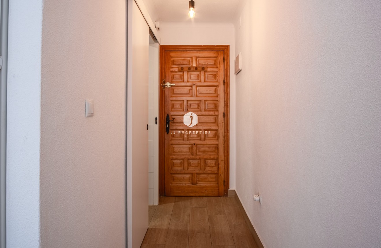 Resale - Apartment / flat -
Torrevieja - Costa Blanca