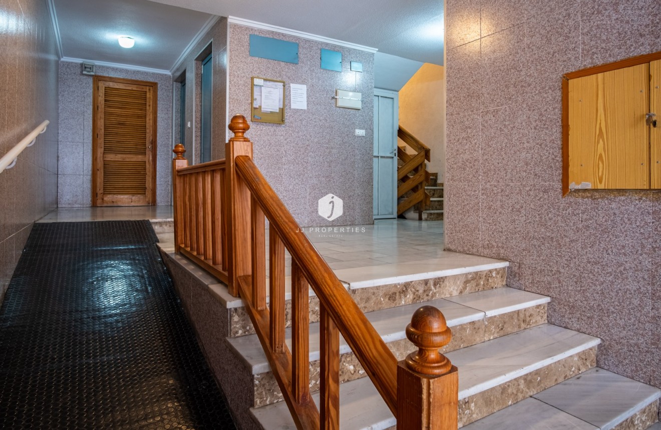 Resale - Apartment / flat -
Torrevieja - Costa Blanca