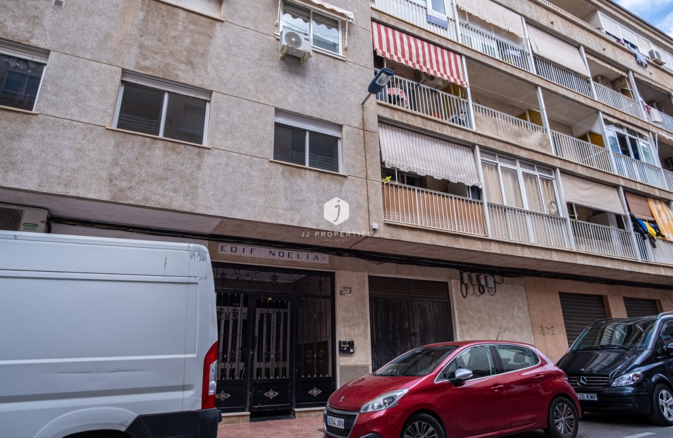 Resale - Apartment / flat -
Torrevieja - Costa Blanca