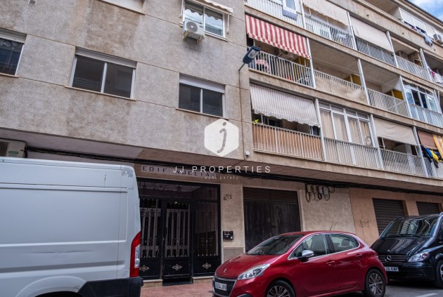 Resale - Apartment / flat -
Torrevieja - Costa Blanca