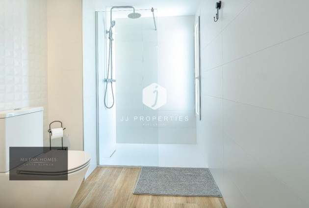 Resale - Apartment / flat -
Torrevieja - Punta prima