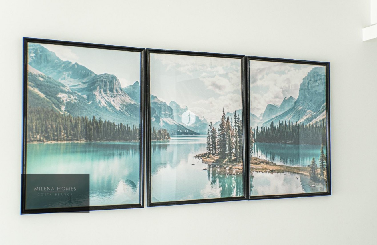 Resale - Apartment / flat -
Torrevieja - Punta prima