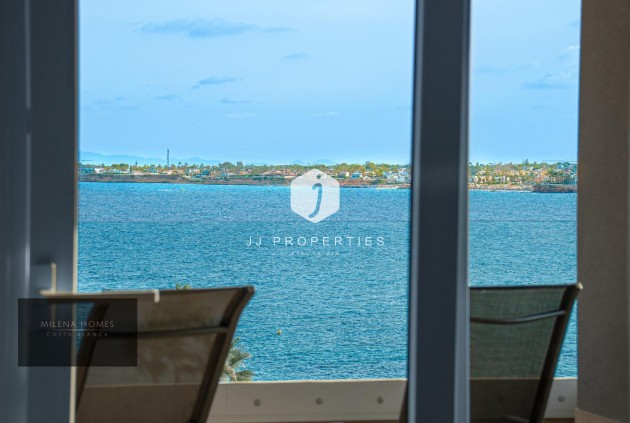 Resale - Apartment / flat -
Torrevieja - Punta prima