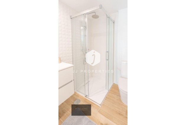 Resale - Apartment / flat -
Torrevieja - Punta prima