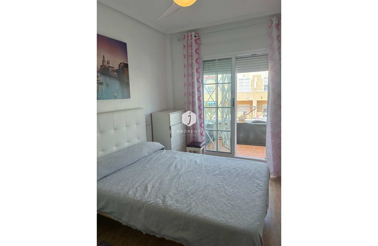 Resale - Bungalow -
Orihuela Costa - Los Almendros-la Florida