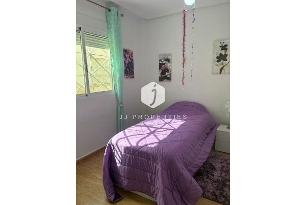 Resale - Bungalow -
Orihuela Costa - Los Almendros-la Florida