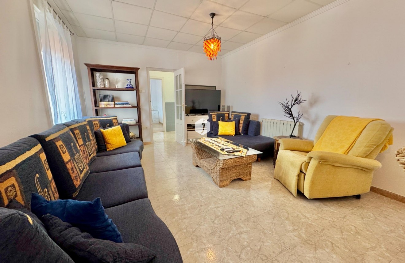 D'occasion - Villa -
Dolores - Comunidad Valenciana