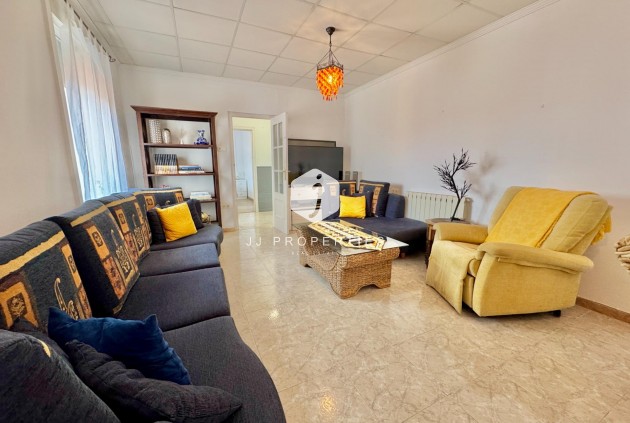 D'occasion - Villa -
Dolores - Comunidad Valenciana