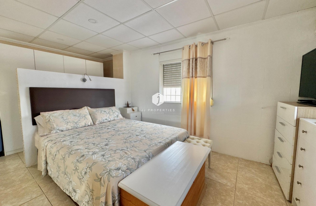 D'occasion - Villa -
Dolores - Comunidad Valenciana