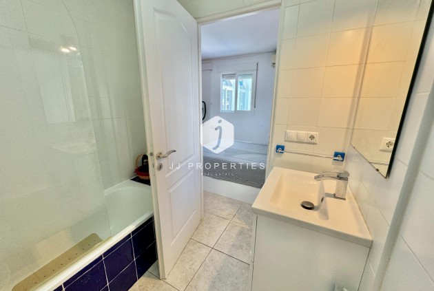 D'occasion - Villa -
Dolores - Comunidad Valenciana