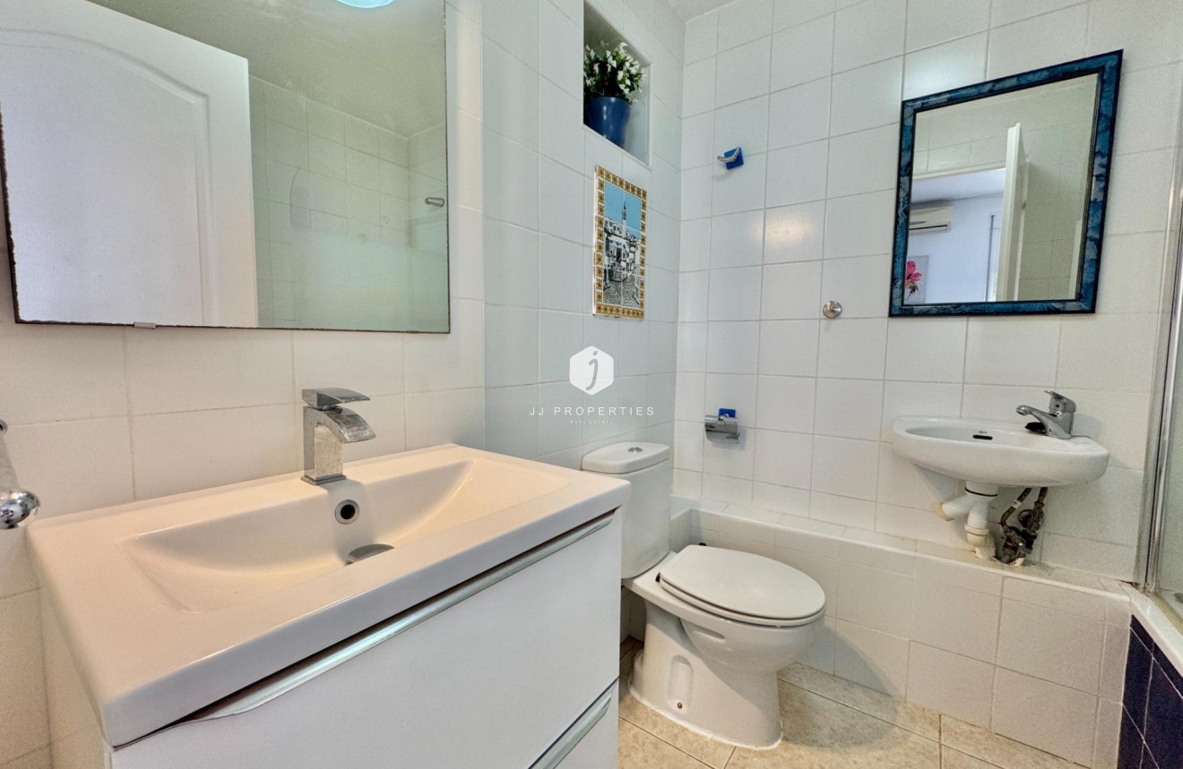 D'occasion - Villa -
Dolores - Comunidad Valenciana