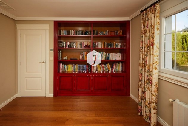 Resale - Villa -
Rojales - Inland