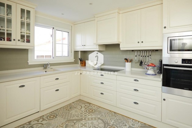 Resale - Villa -
Rojales - Inland