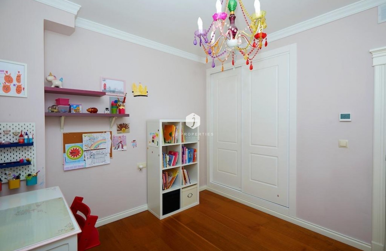 Resale - Villa -
Rojales - Inland