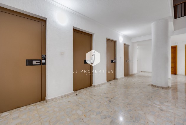 Resale - Apartment / flat -
Torrevieja - Costa Blanca