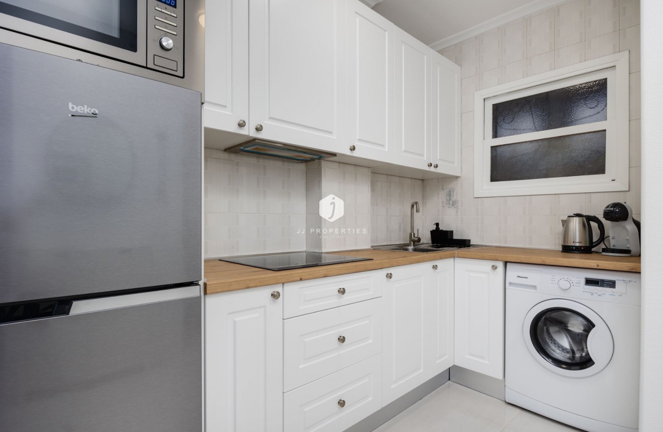 Resale - Apartment / flat -
Torrevieja - Costa Blanca