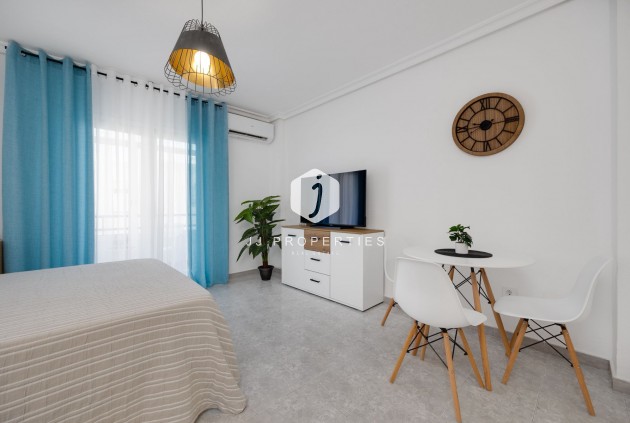 Resale - Apartment / flat -
Torrevieja - Costa Blanca