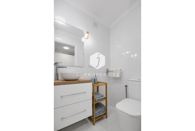 Resale - Apartment / flat -
Torrevieja - Costa Blanca