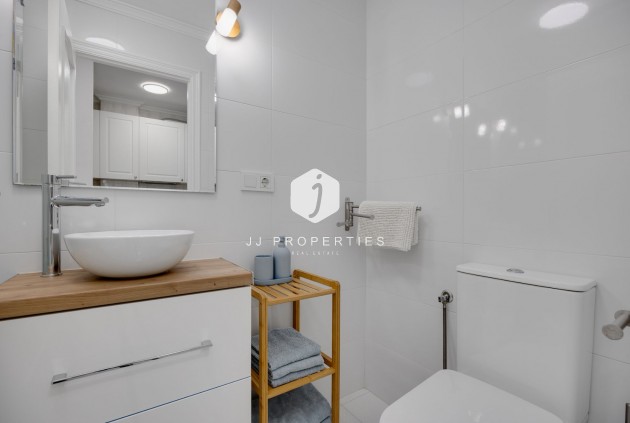 Resale - Apartment / flat -
Torrevieja - Costa Blanca