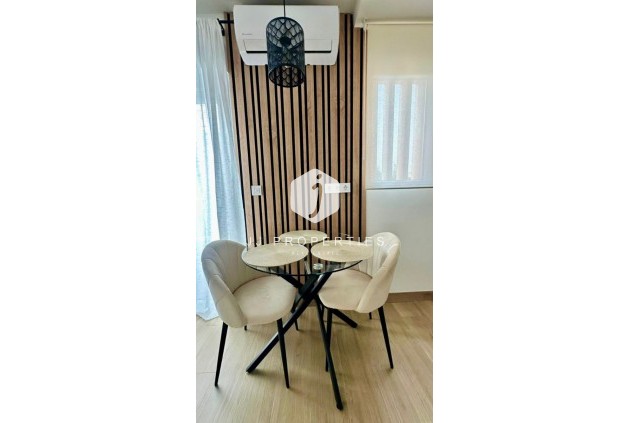 Resale - Apartment / flat -
Torrevieja - Costa Blanca