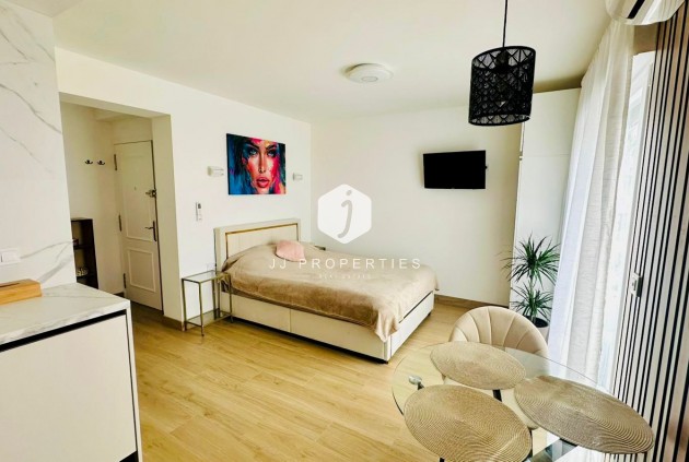 Resale - Apartment / flat -
Torrevieja - Costa Blanca