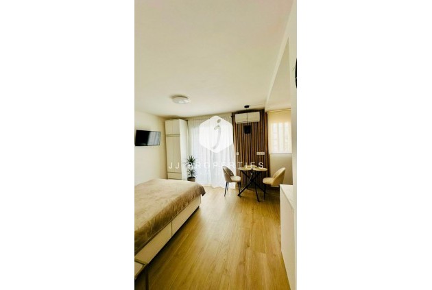 Resale - Apartment / flat -
Torrevieja - Costa Blanca