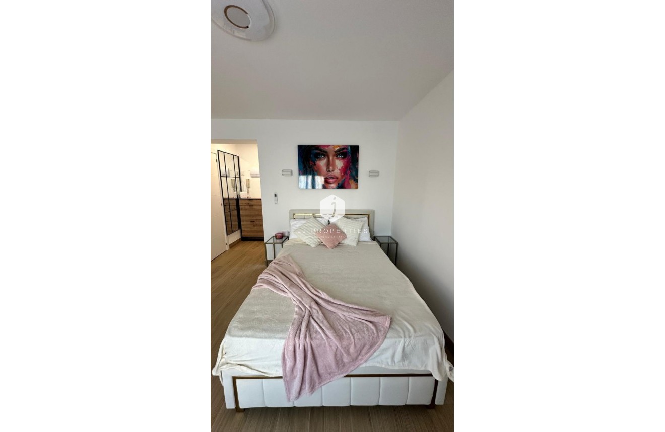 Resale - Apartment / flat -
Torrevieja - Costa Blanca