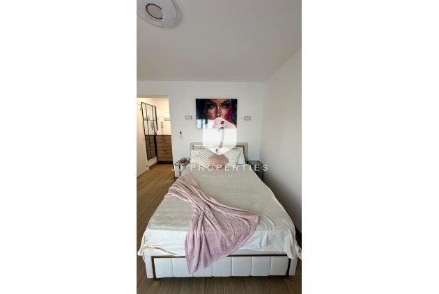 Resale - Apartment / flat -
Torrevieja - Costa Blanca