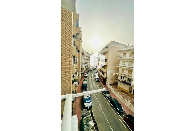 Resale - Apartment / flat -
Torrevieja - Costa Blanca