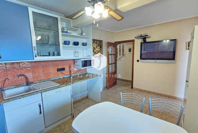 Resale - Villa -
Torrevieja - El chaparral