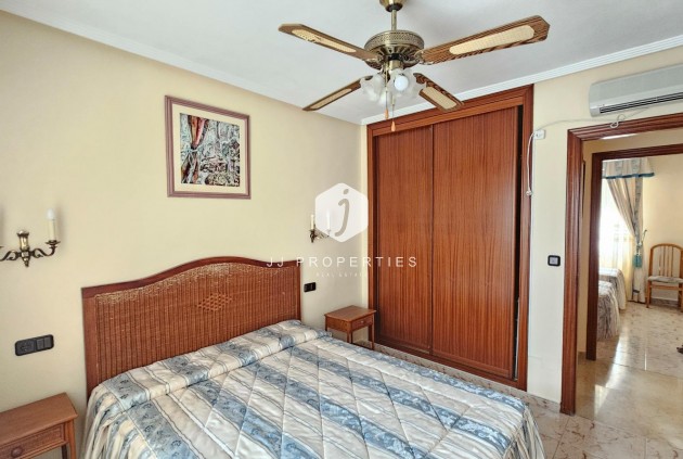 Resale - Villa -
Torrevieja - El chaparral