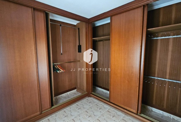 Resale - Villa -
Torrevieja - El chaparral