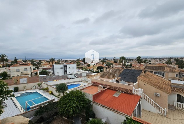 Resale - Villa -
Torrevieja - El chaparral