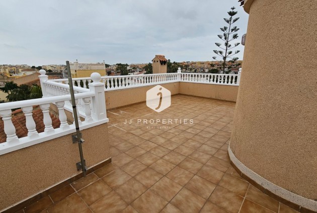 Resale - Villa -
Torrevieja - El chaparral